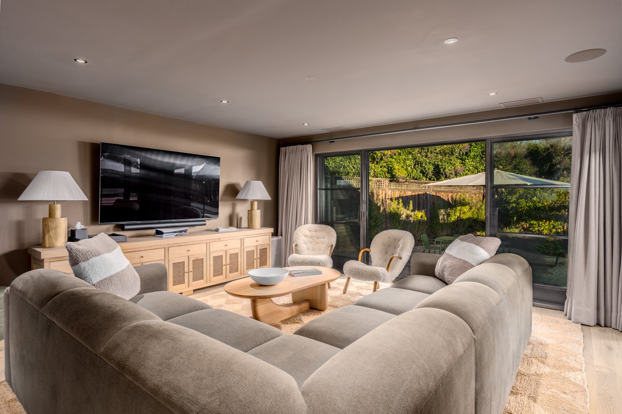 16800 Estrella Drive 