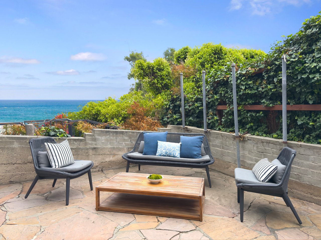 2621 Victoria Drive