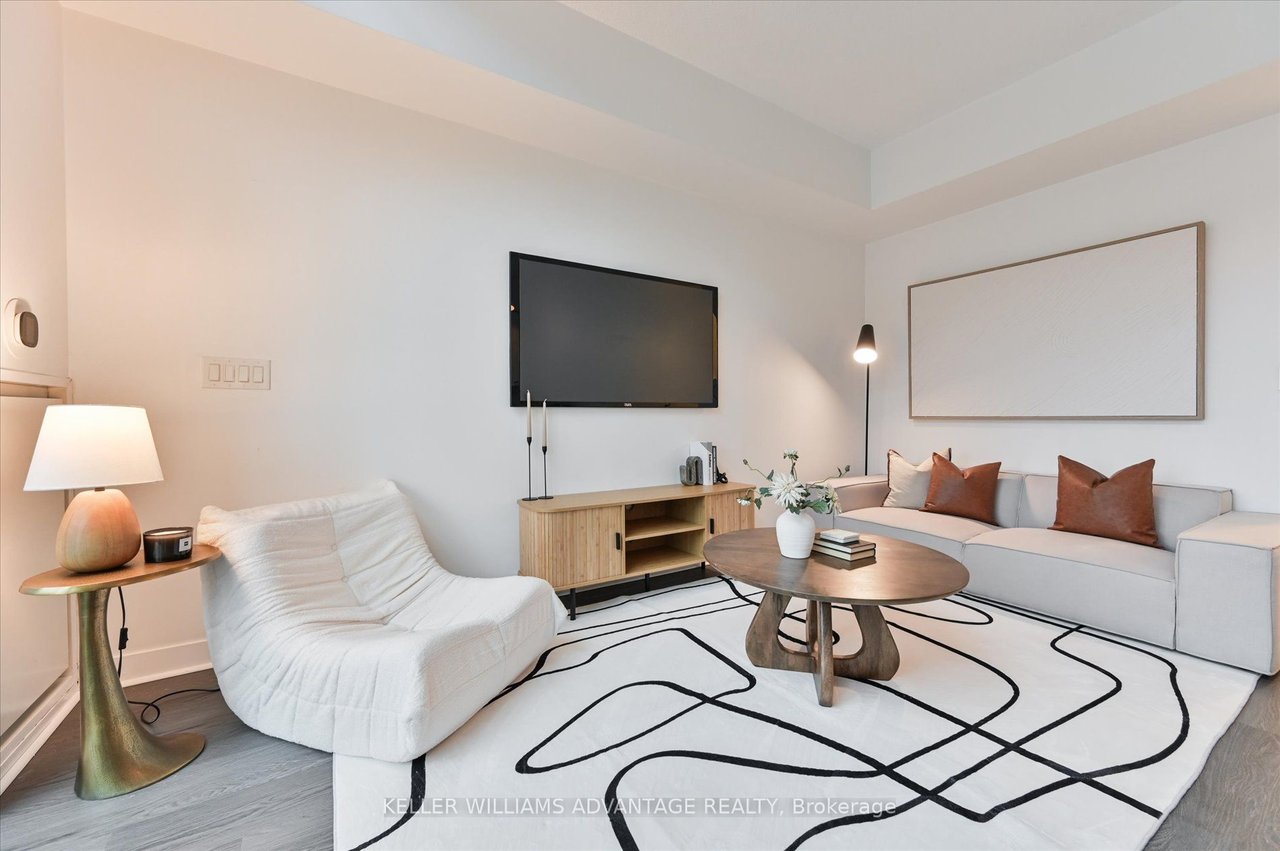 SUN-DRENCHED PENTHOUSE