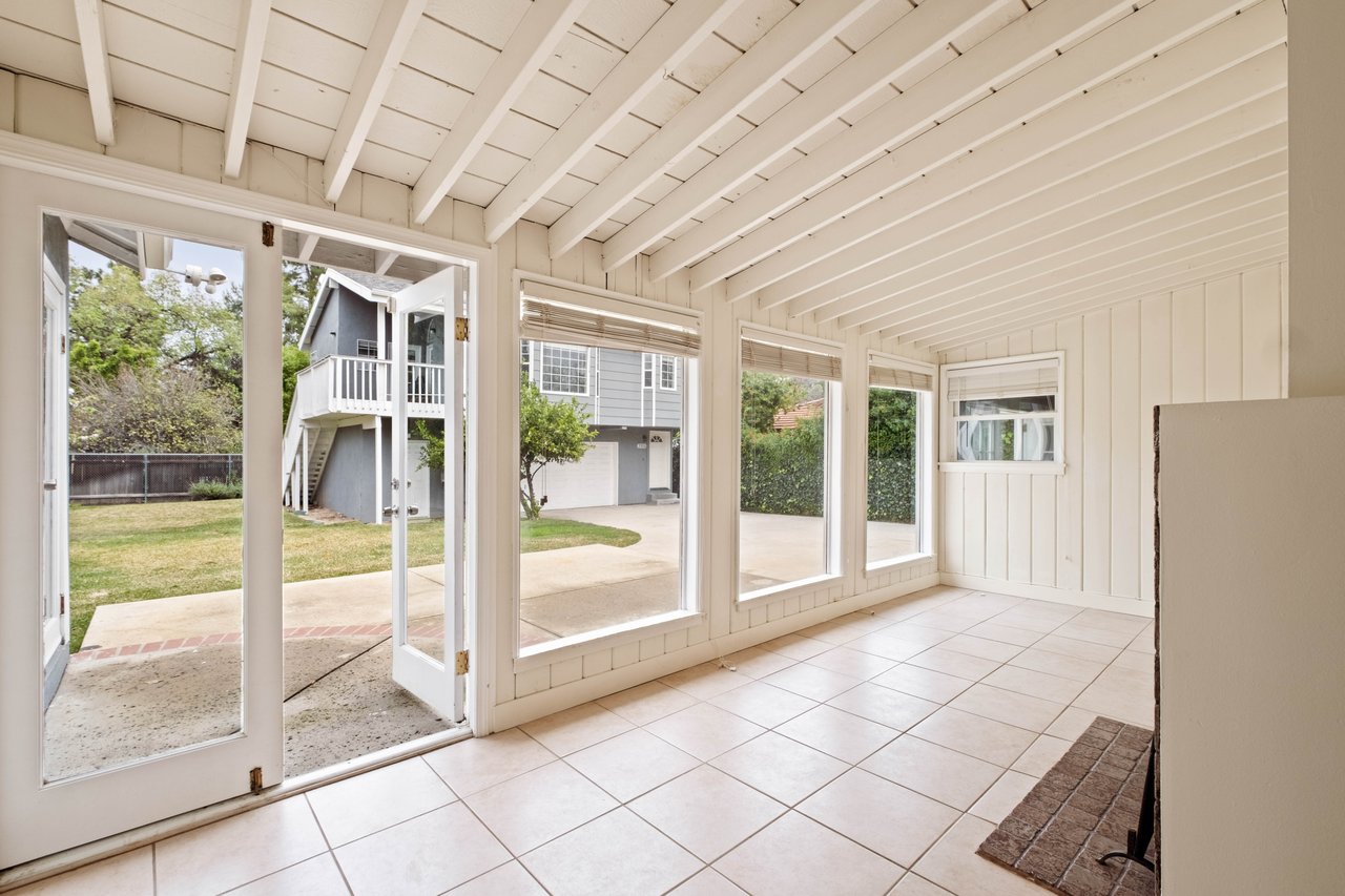 23153 Canzonet St, Woodland Hills