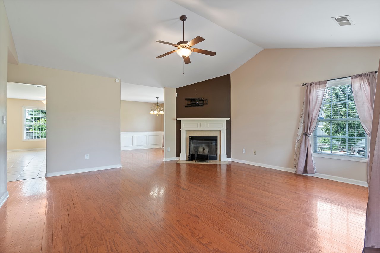 No HOA!! Great property in Toney!