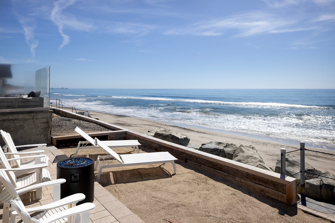 1880 N El Camino Real 23