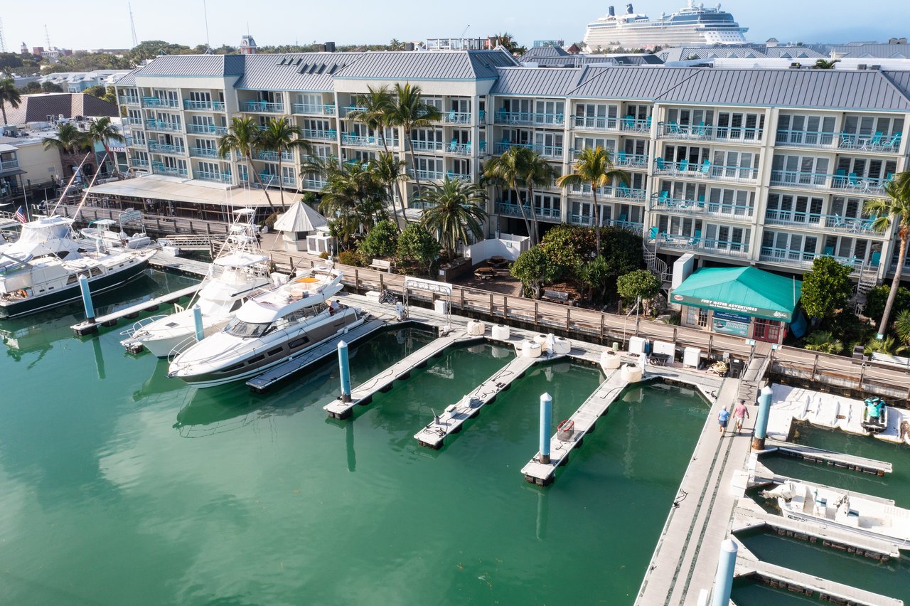 617 Front ST C41 Week 50