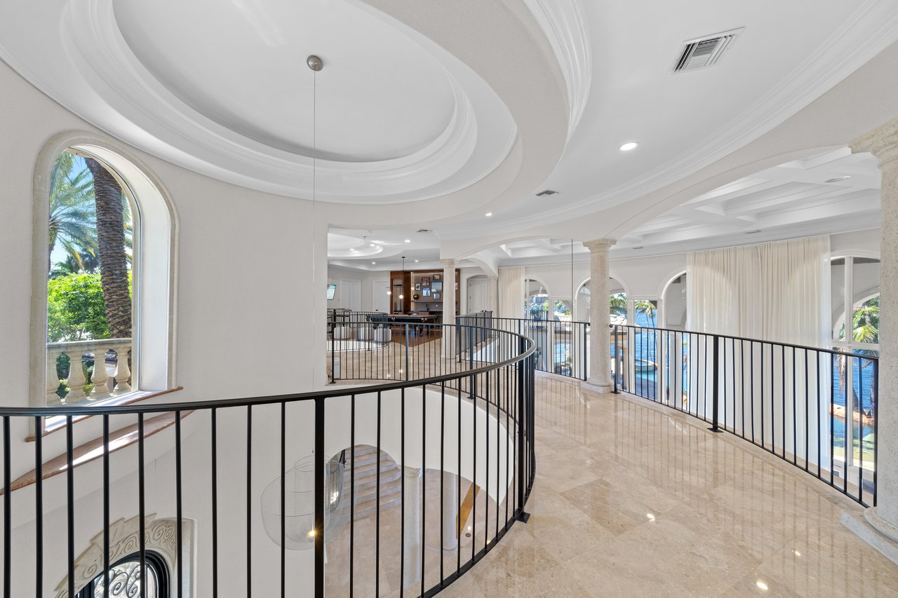 2593 SE 8th St, Pompano Beach, FL 33062