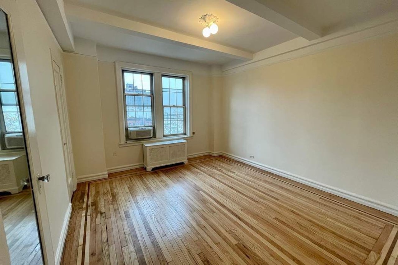 139 W 82nd St, #8F