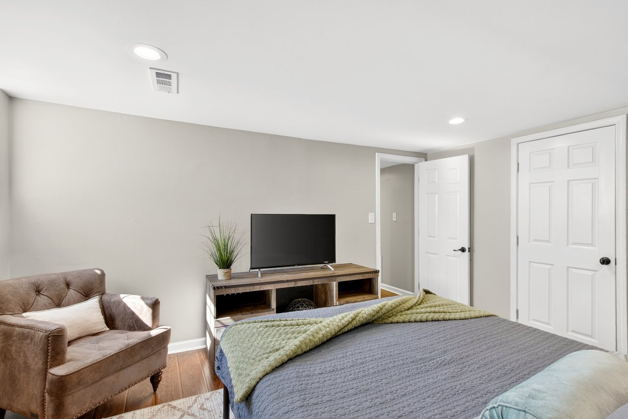 1840 Timothy Drive NE