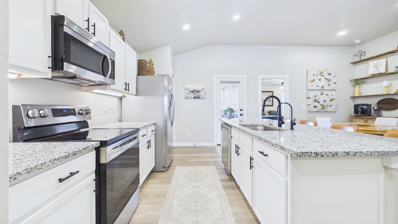 6108 Purtis Creek