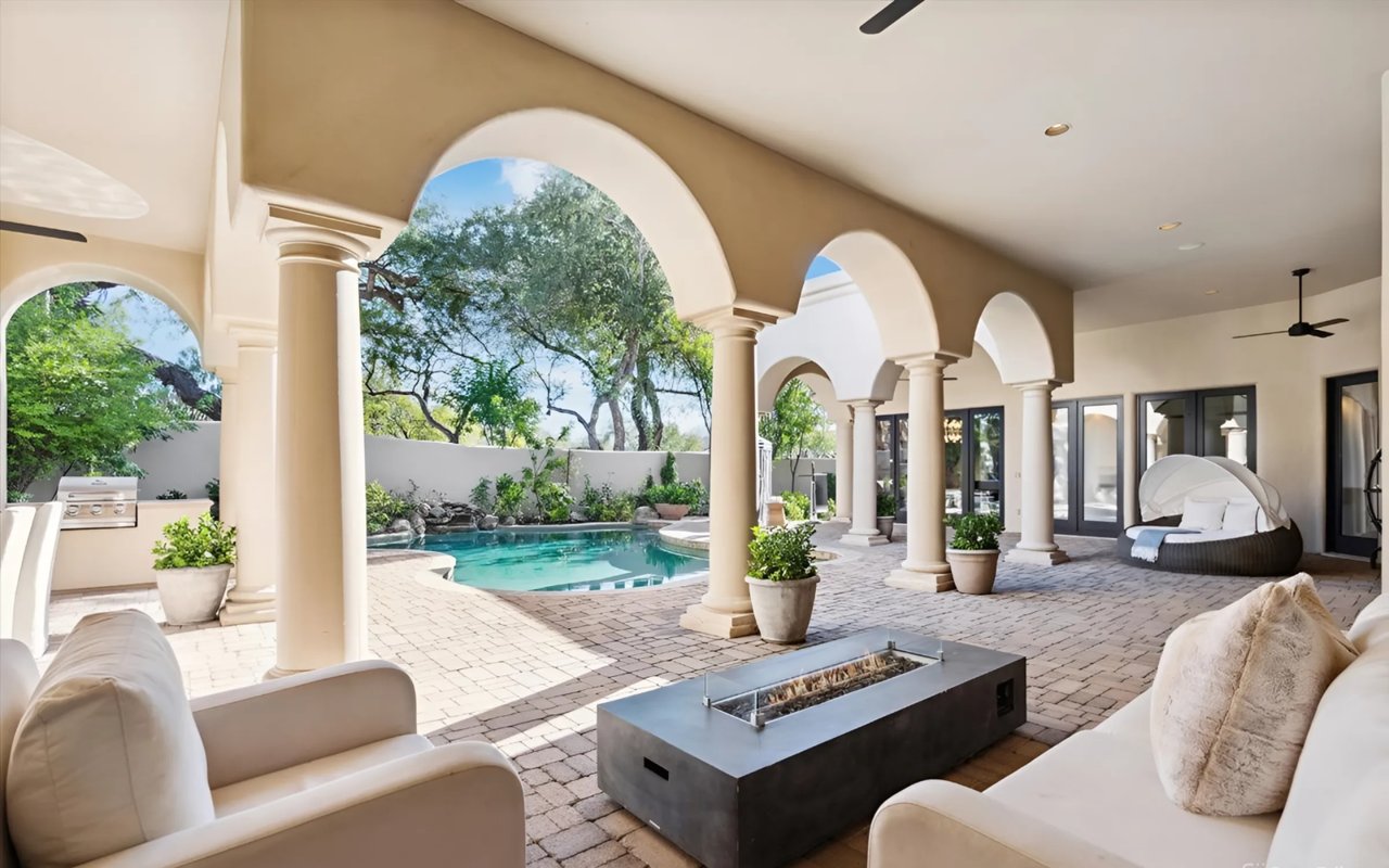 Outdoor Living at Its Best: Luxury Backyard Trends in Phoenix