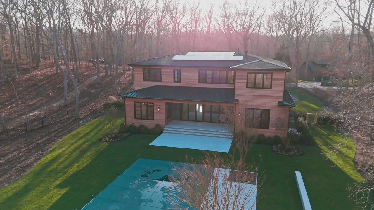 Welcome to 34 Turtle Pond Rd, Southampton