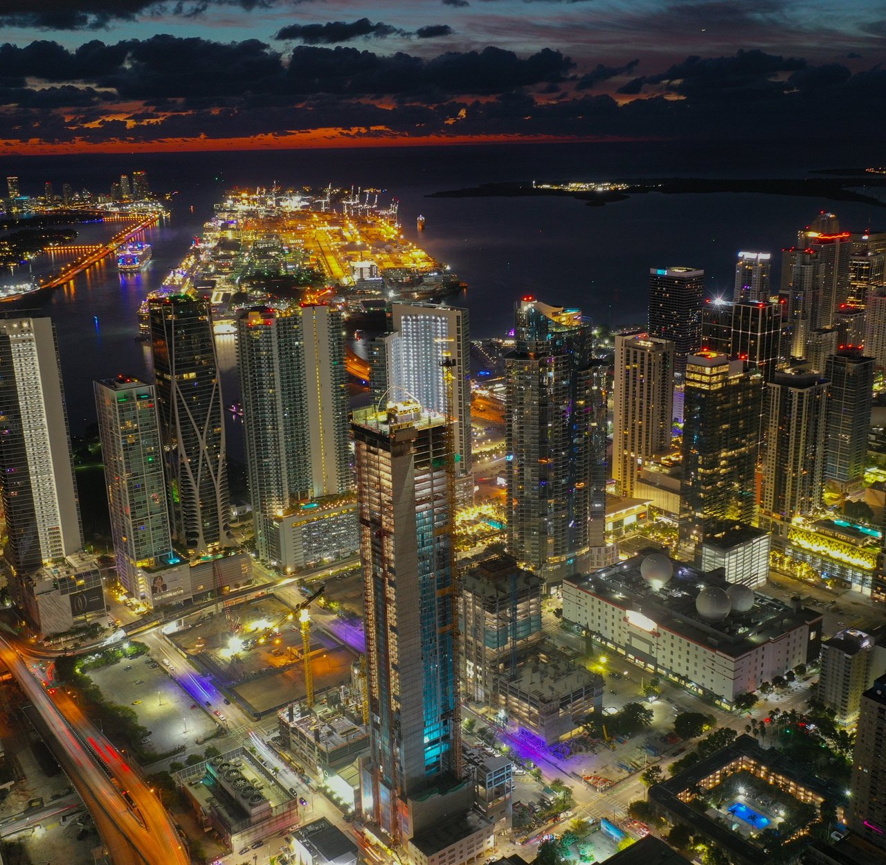 March 2025 | E11EVEN® Club Hotel & Residences Miami Reaches Topping-Off Milestone in Miami's Park West District 11 Neighborhood