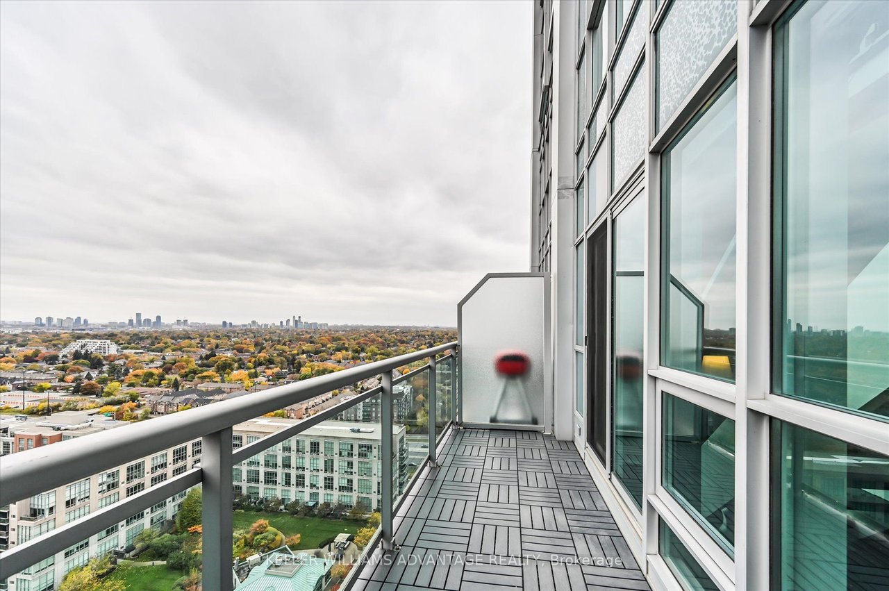 BREATHTAKING PENTHOUSE VIEWS