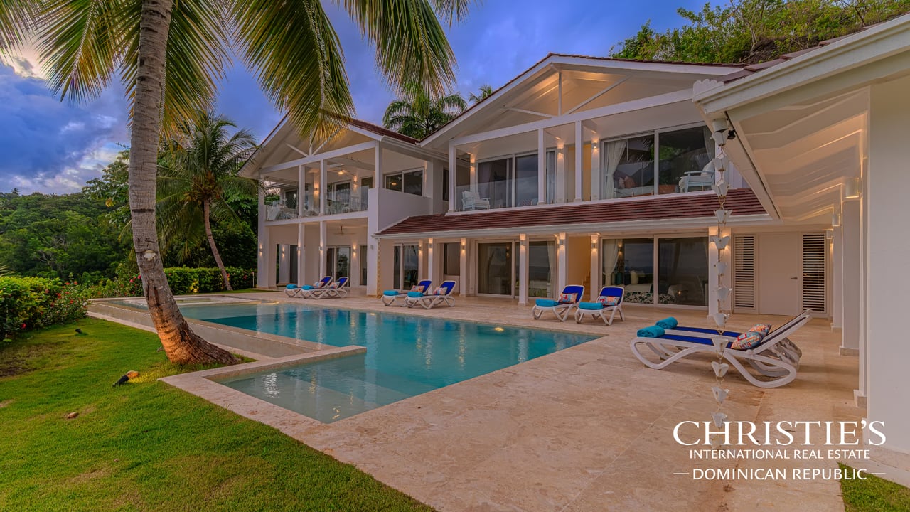 Luxury Ocean View Villa in the Puerto Bahía Resort Community