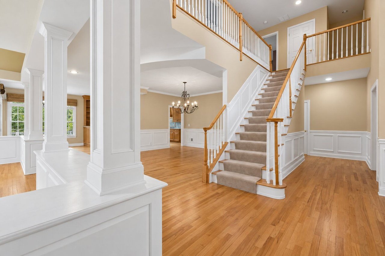 6 Melrose Ln
