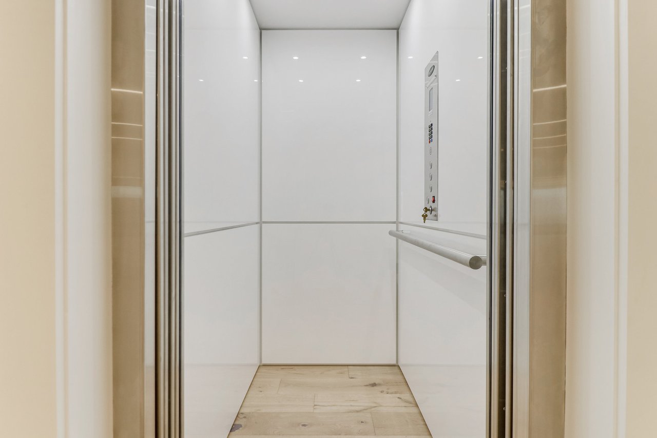 	  	1138 Basil Rd, Mclean, VA 22101