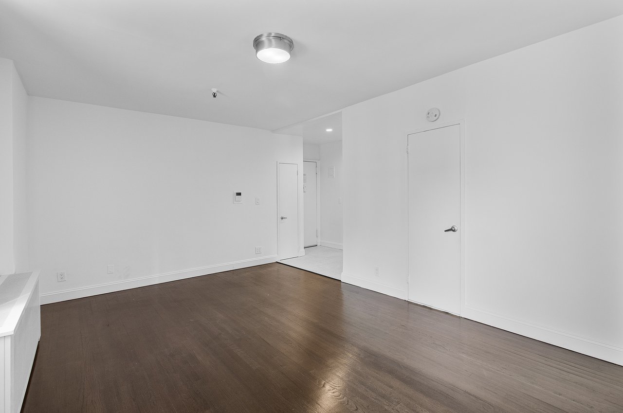 200 East 81st Street