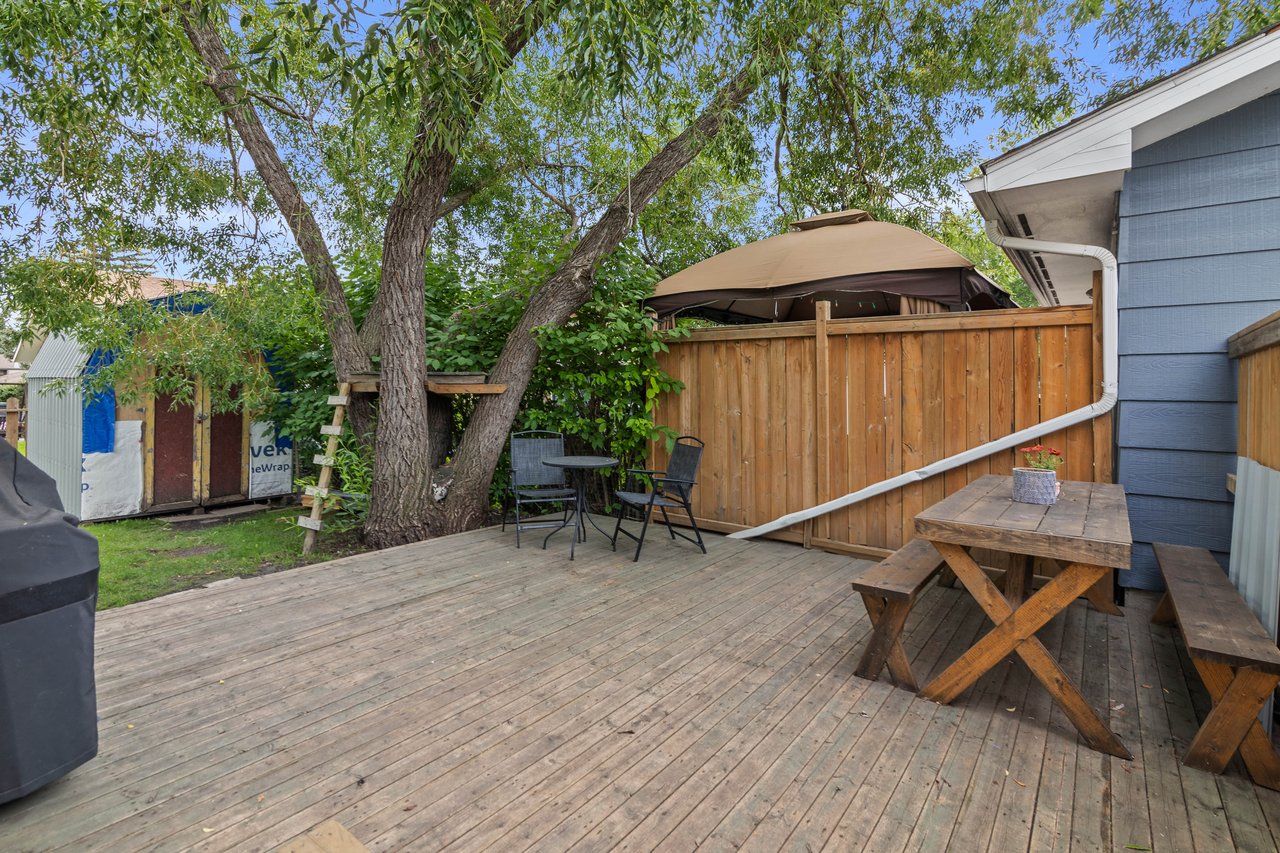 104 Thorson Crescent