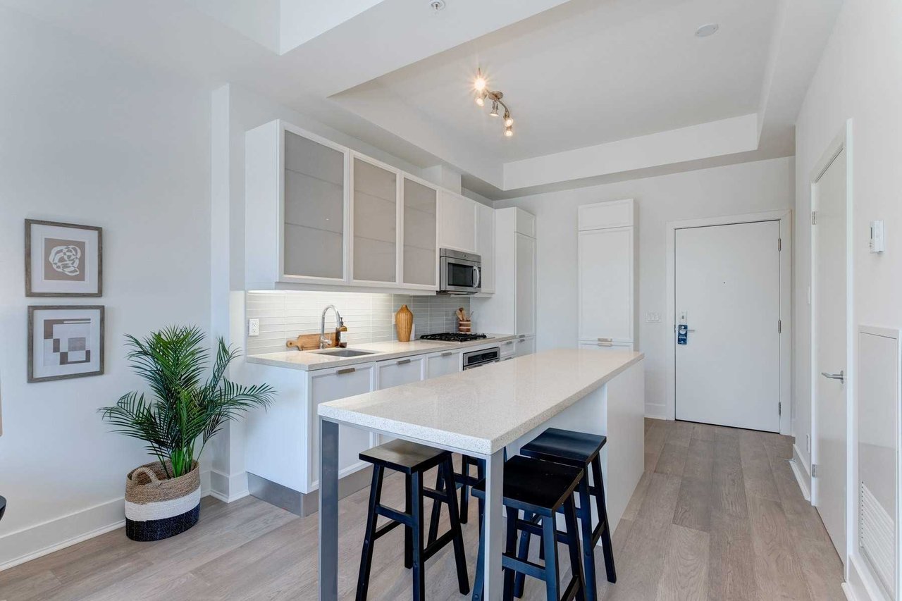 66 Kippendavie Ave, Ste 308