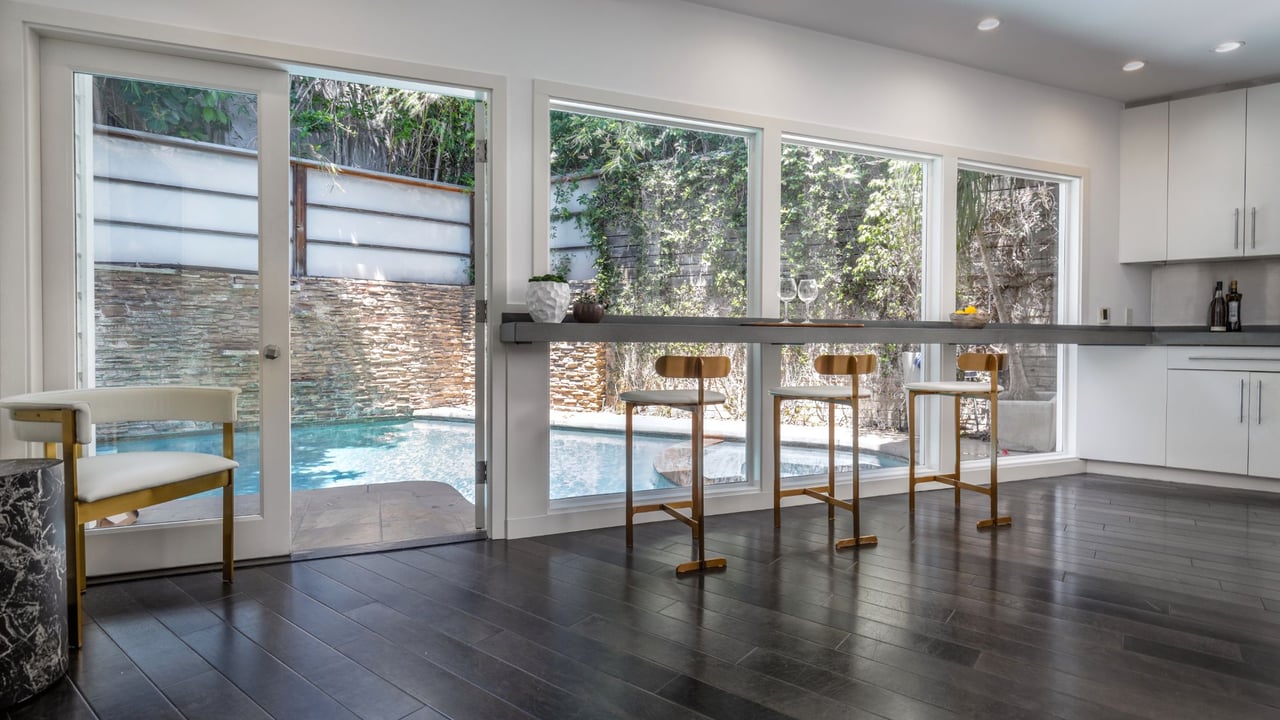 8713 Sunset Plaza Ter