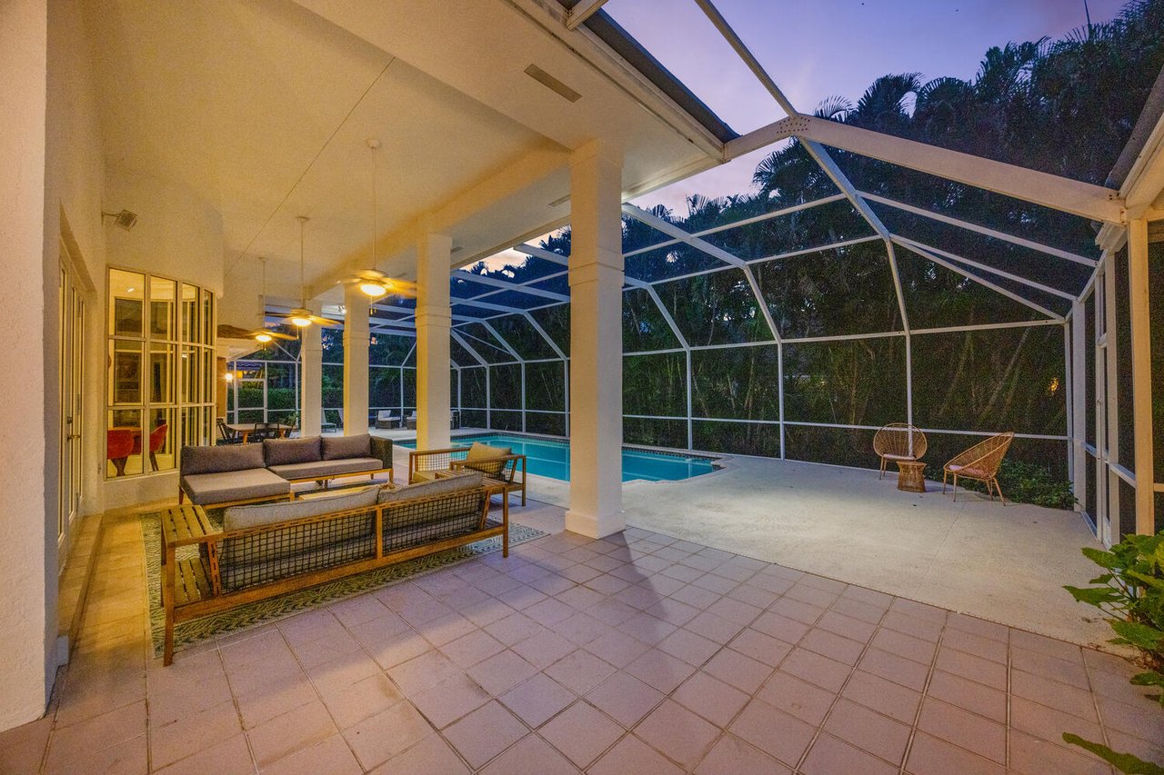 Palmetto Bay Perfection: Spacious, Serene, Stunning