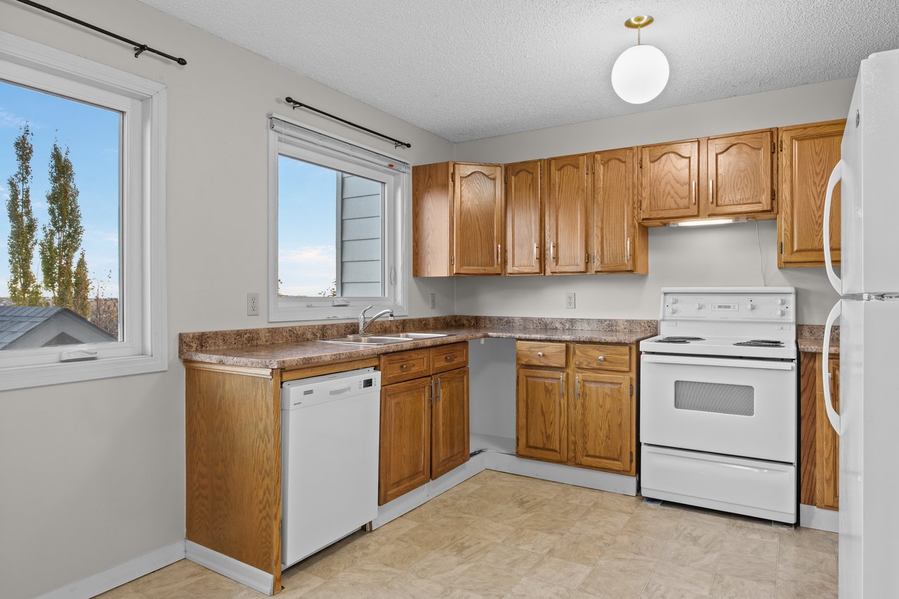 130 MacEwan Park Way NW
