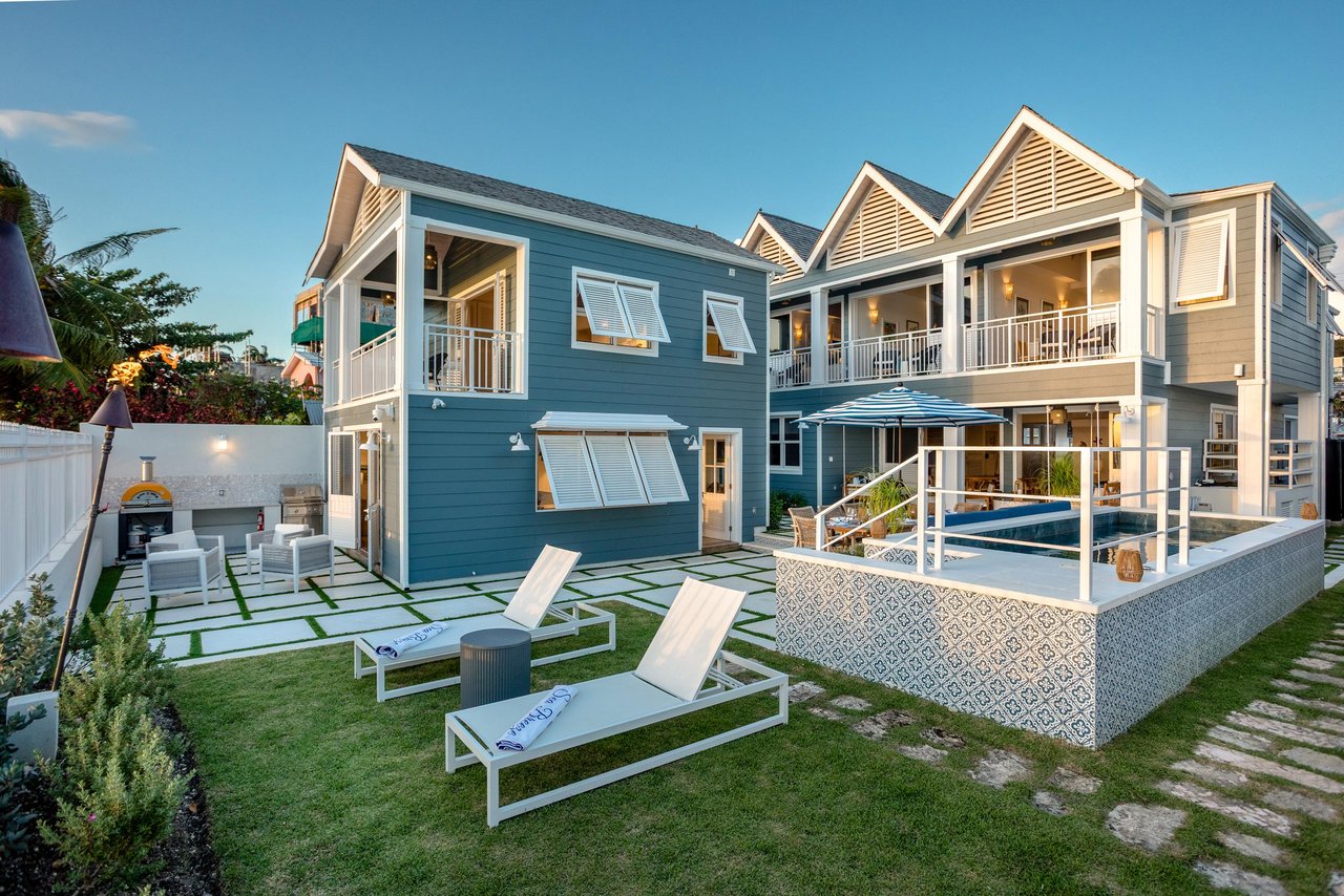Sea Breeze Beach House 