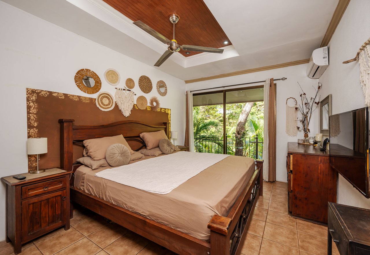 Cornett Retreat | Multi-Unit Colonial Compound 10 Mins to Playa Grande