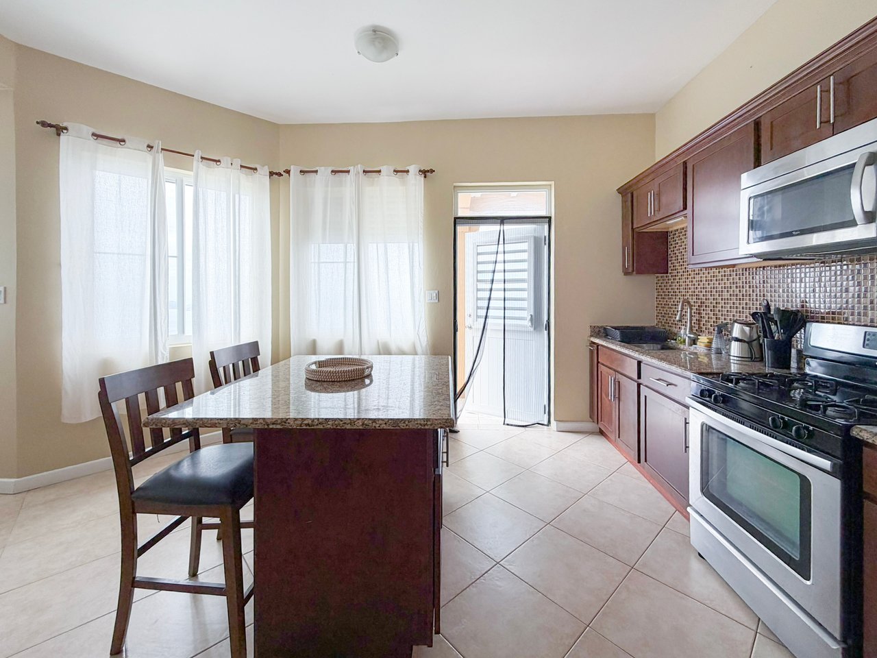 1144 Luck Hill 2 Bedroom Property