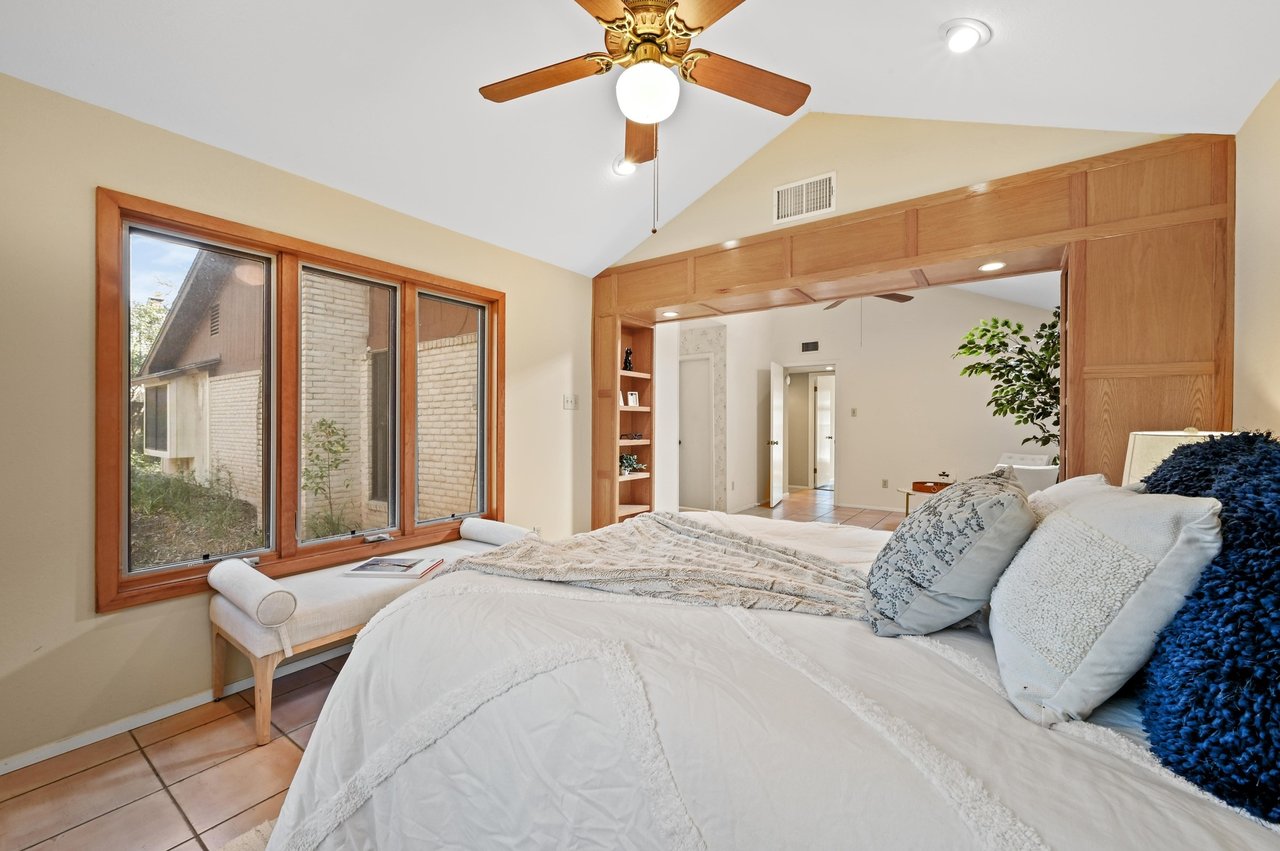 8504 Tallwood Dr, Austin, Texas 78759