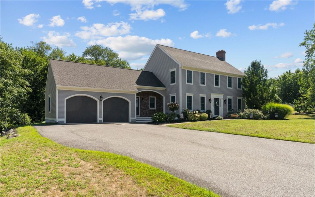 48 Connors Farm Dr