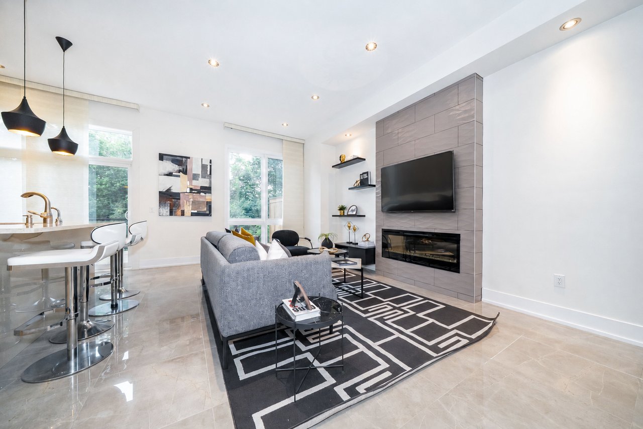 20 Crestridge Drive