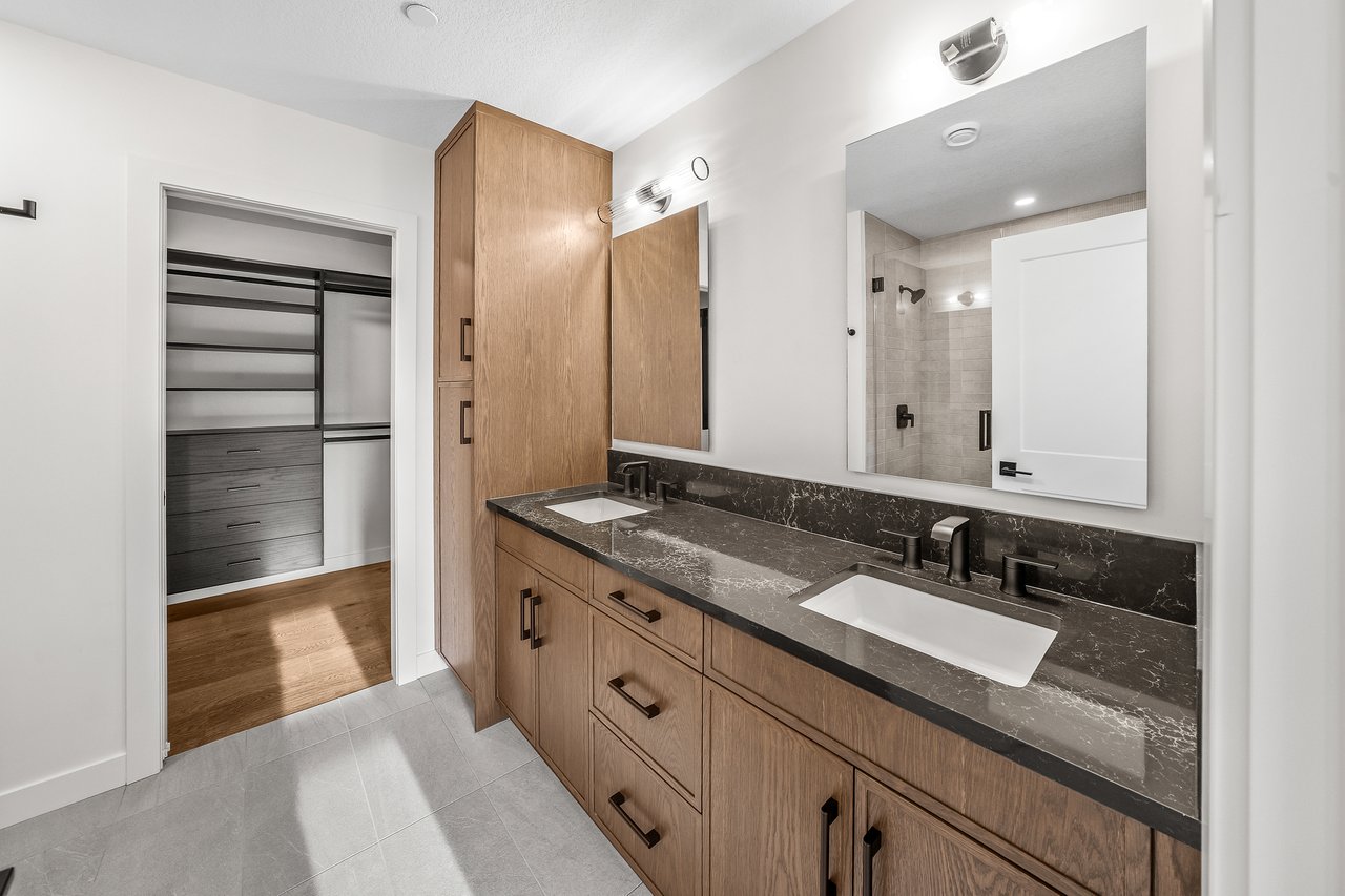 204 - 10 Cascade Ridge