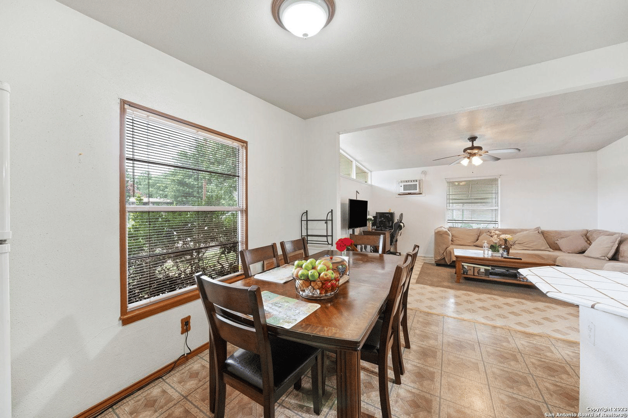 2226 Eland Dr