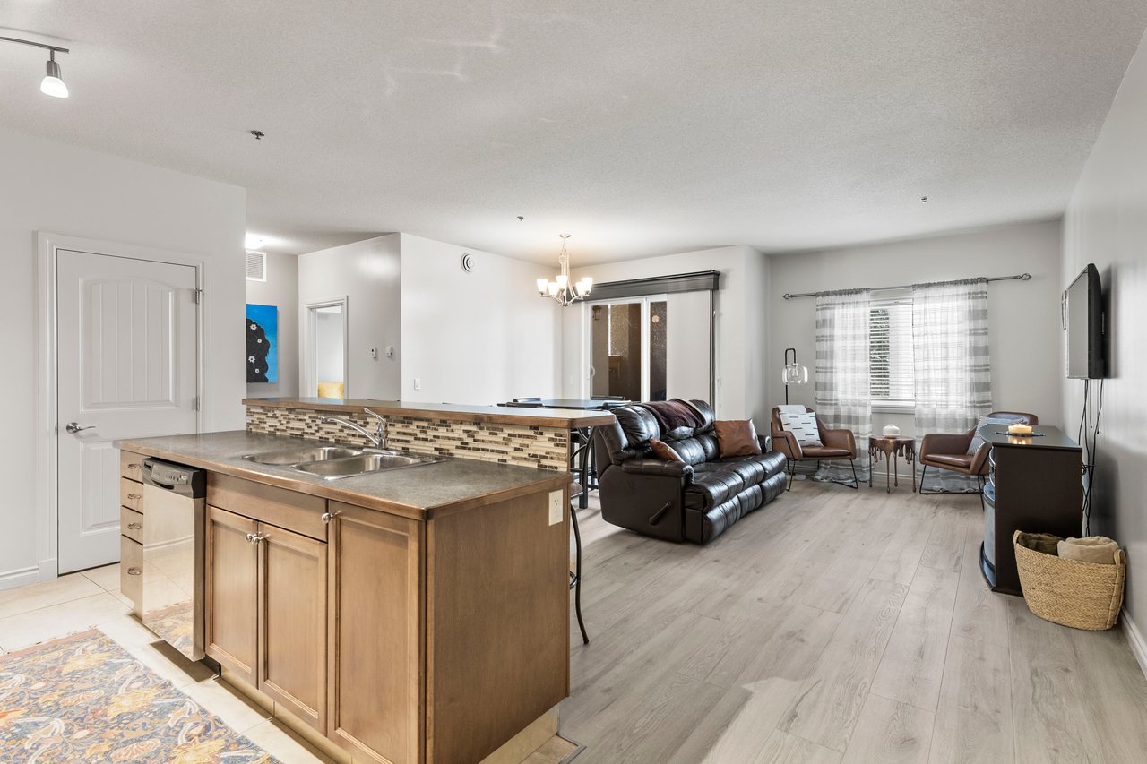 3615 51 Avenue Unit: 101