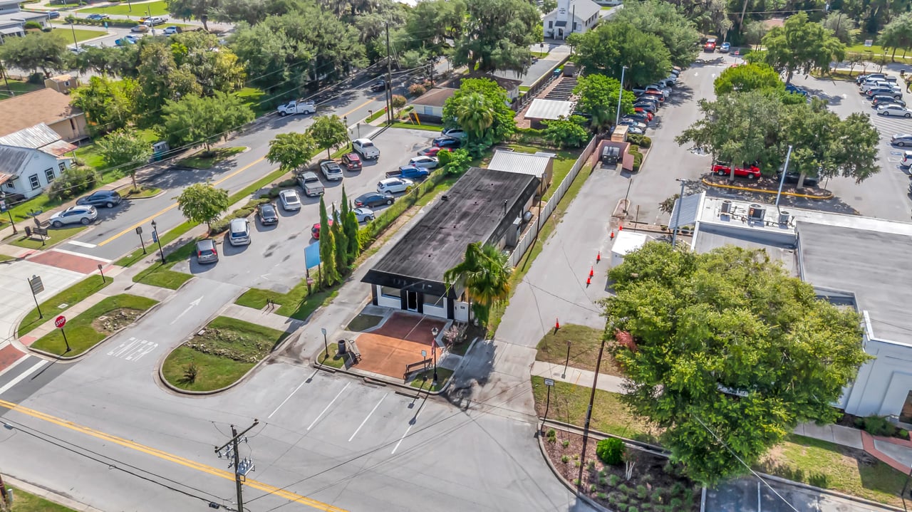 124 N Apopka Ave