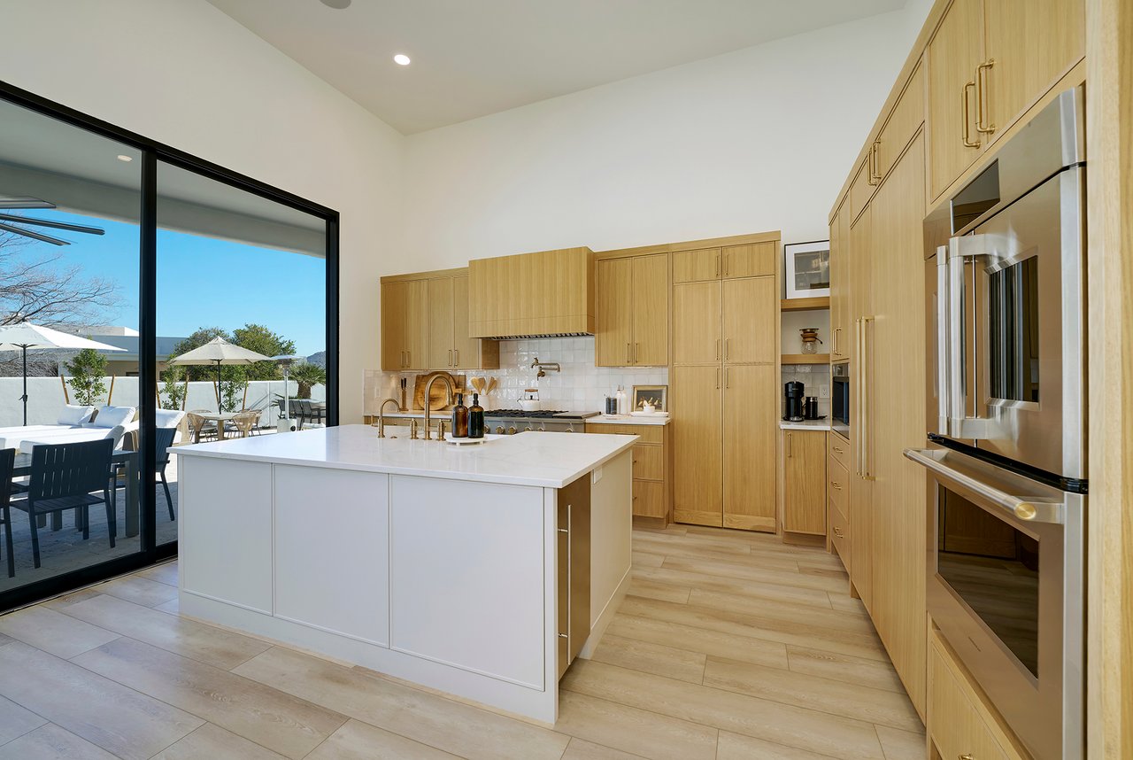 6535 N HILLSIDE Drive