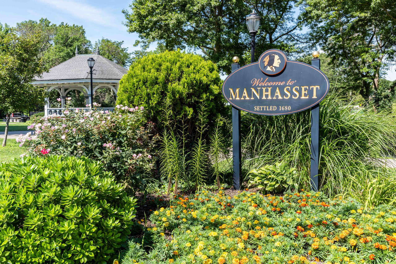 Manhasset