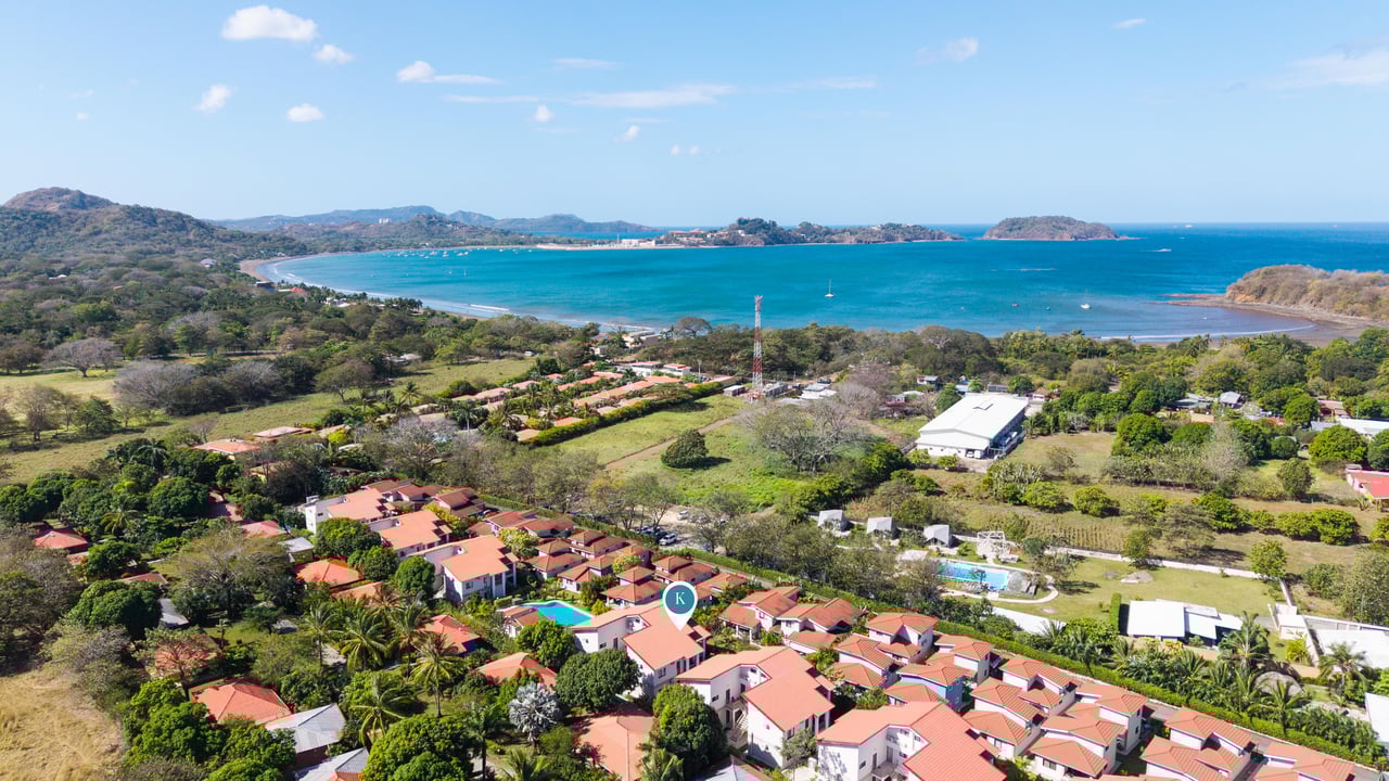 Condominio Villagio Parque del Lago Palma 21-1 | New two bedroom condo plus mezanine