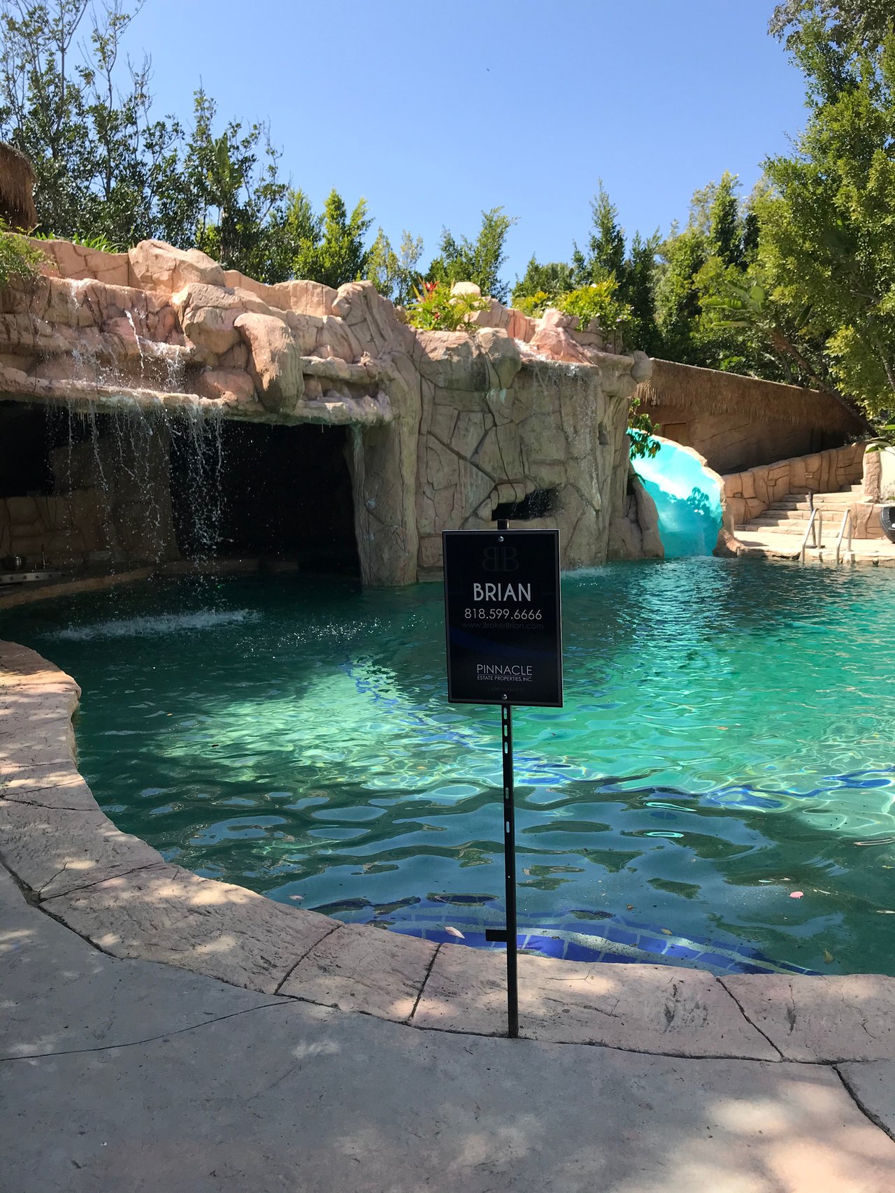 1235 Sierra Alta Way