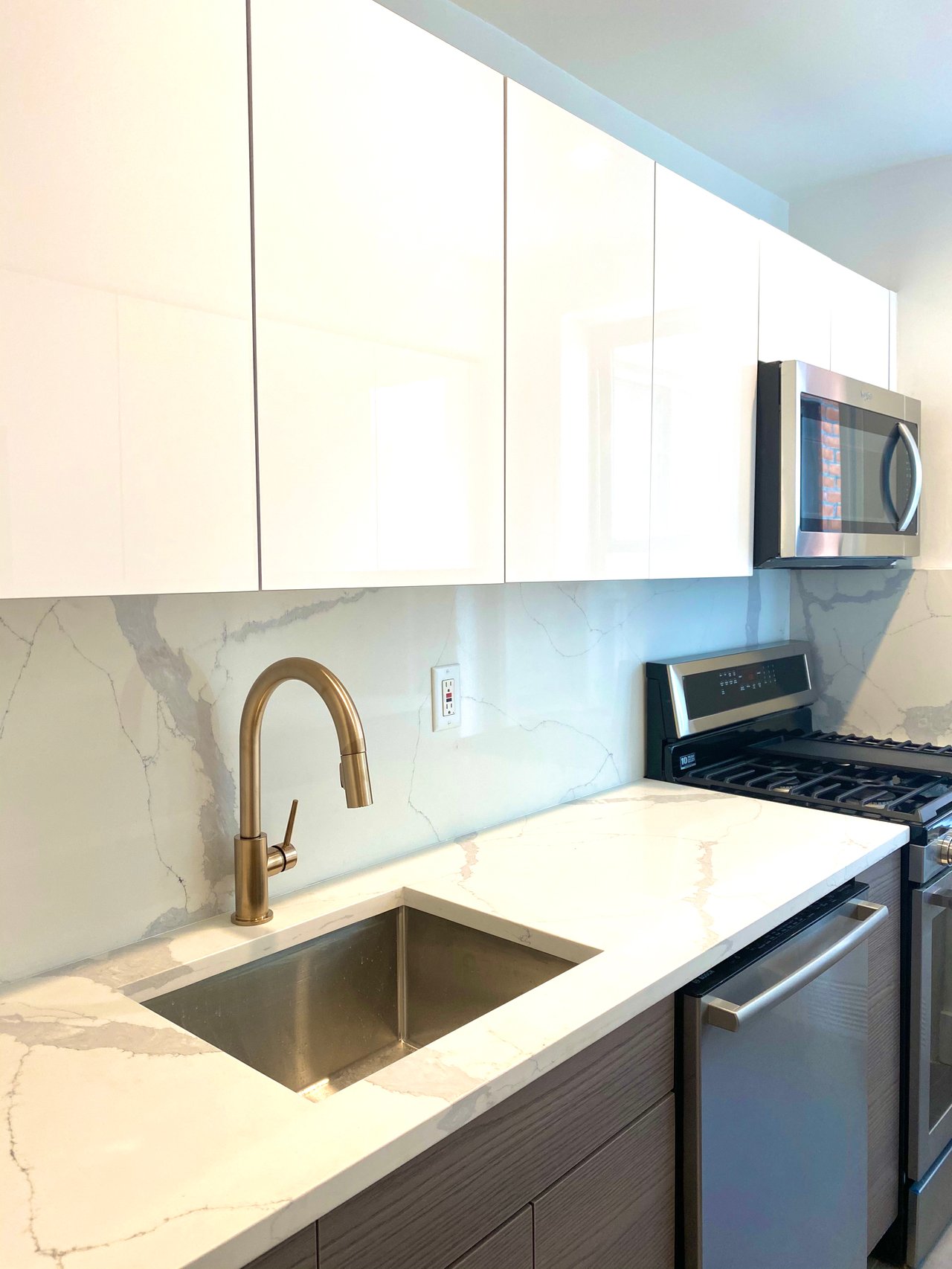 415 Beverley Rd Unit 3H
