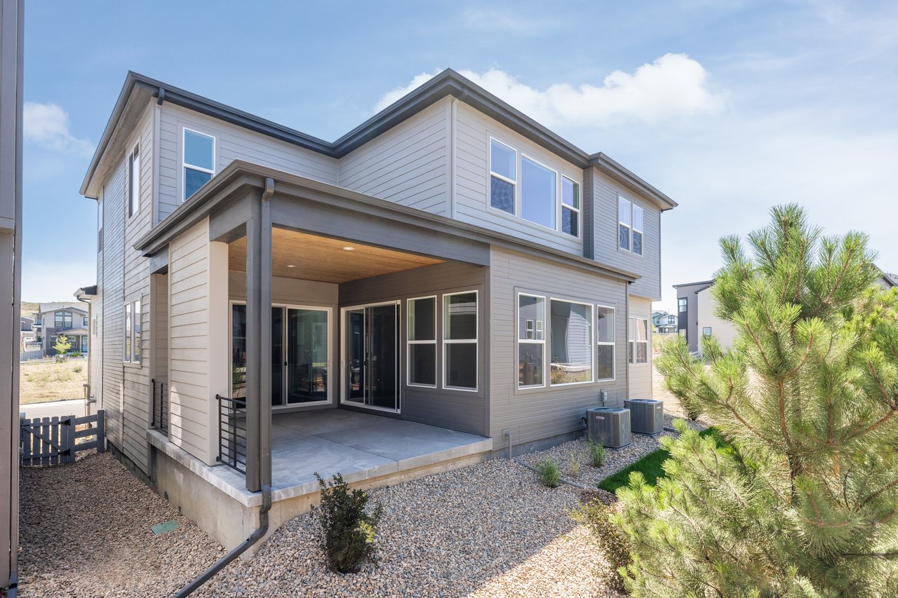 Fusion 1B - Finished Basement & 2-1 Buydown Included