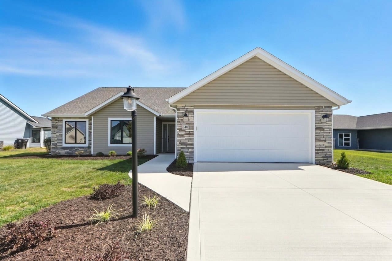 840 Zenos Blvd