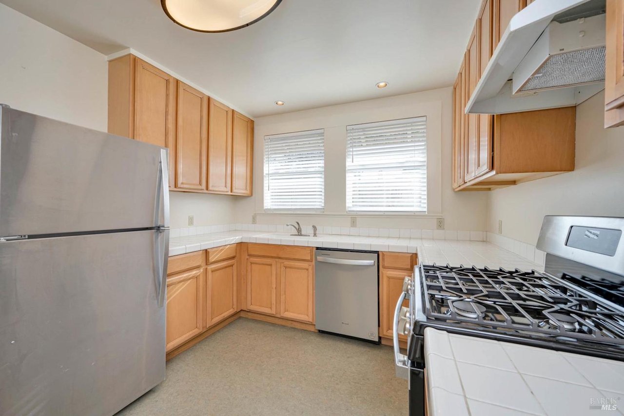 1404 Slater St Santa Rosa, CA 95404