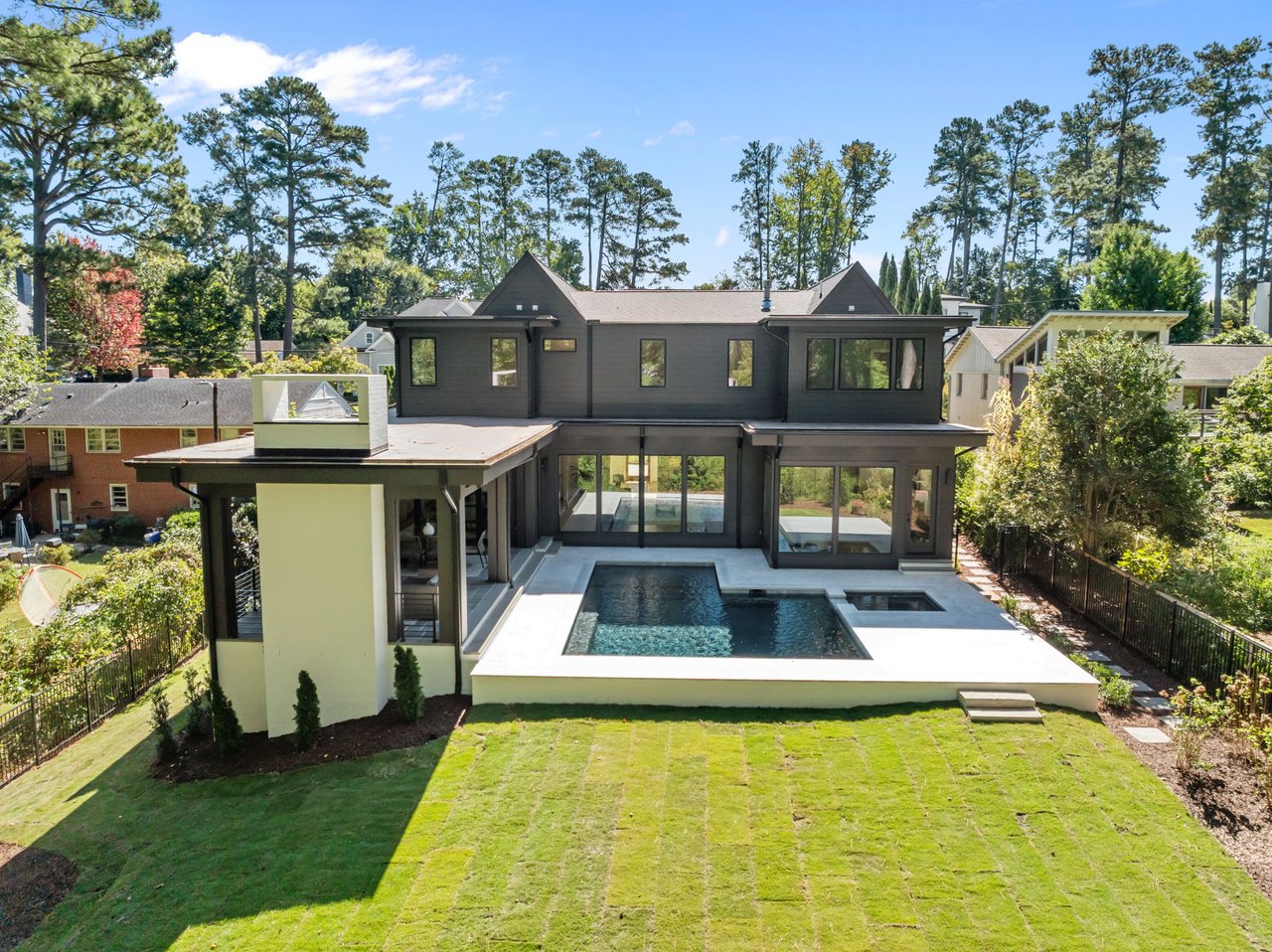 2419 Medway Dr