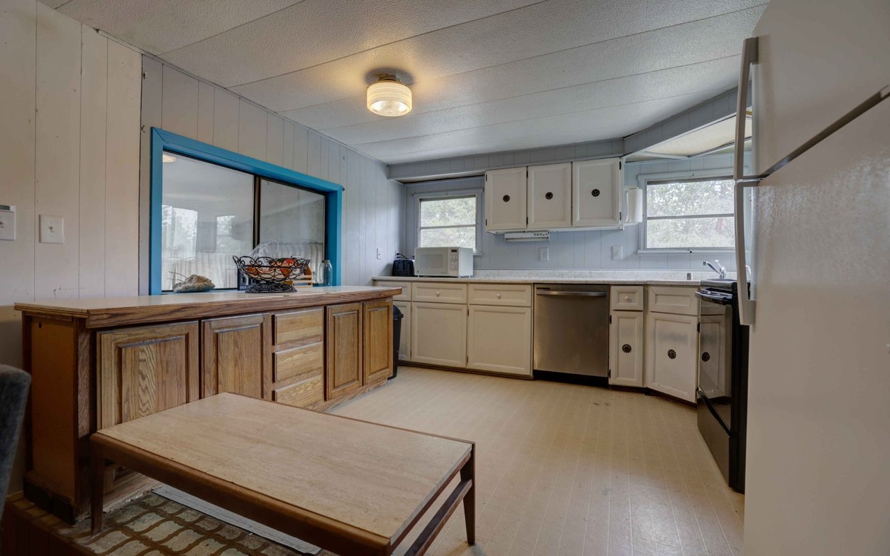 Just Listed: Manufactured Home in Southwest Bend with Sunroom