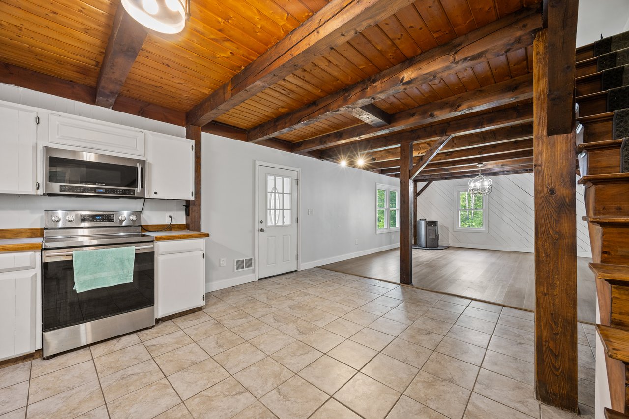 377 River Rd, Bowdoinham