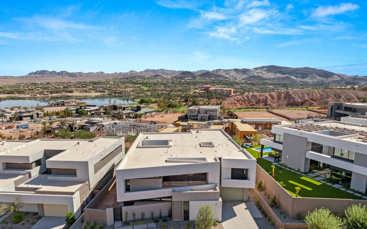 25 Canyon Bay Drive