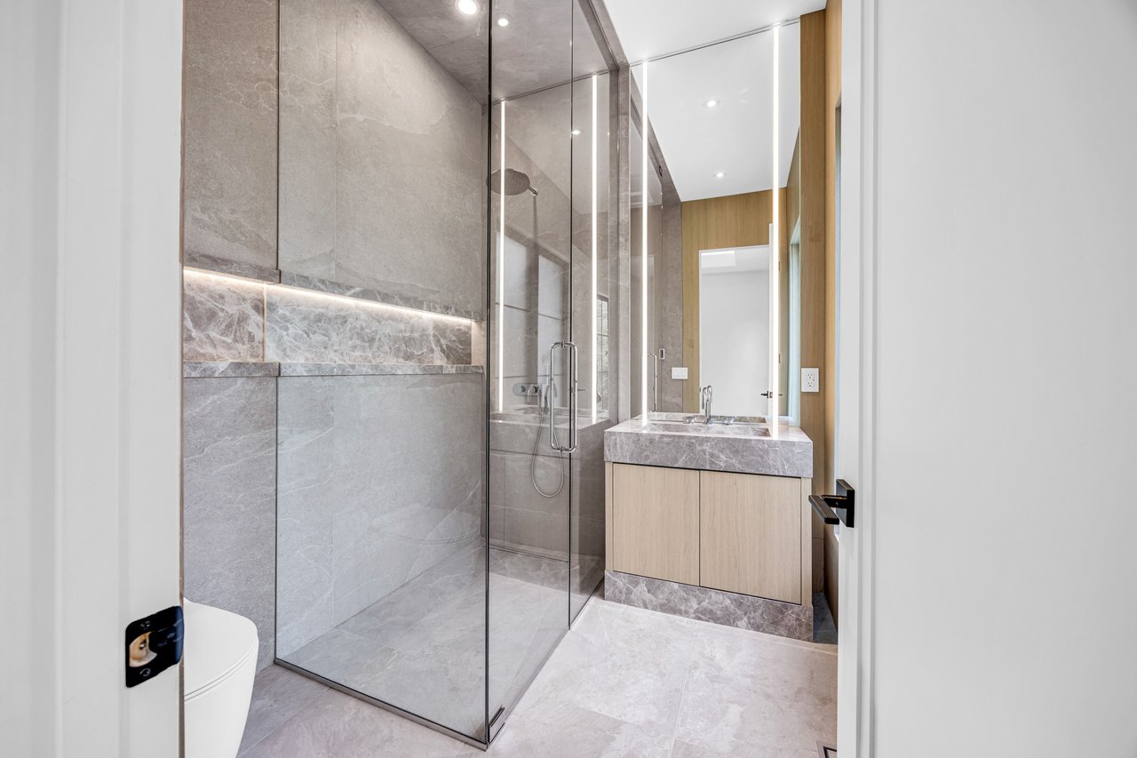 152 Third Line, Oakville