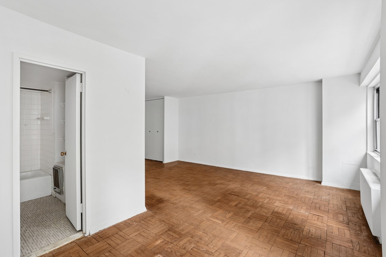 330 East 49th Street Unit 7M