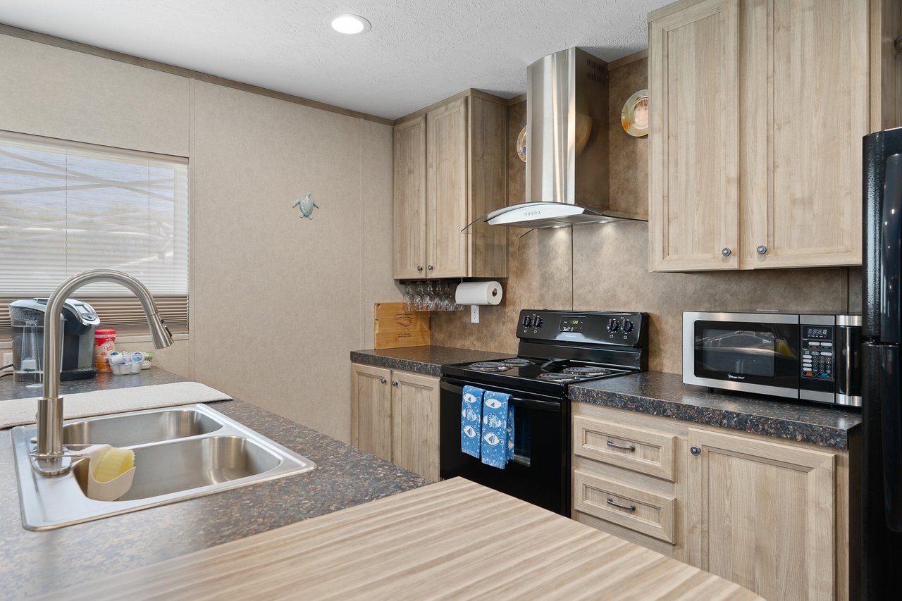 ROADRUNNER MOBILE HOME PARK