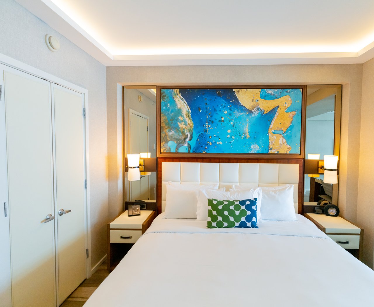 The Ocean Resort Residences (Conrad Fort Lauderdale Beach)